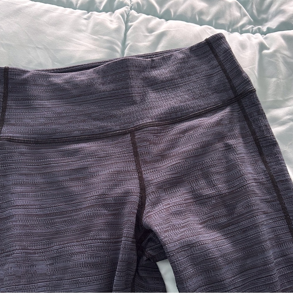 Athleta Salutation (RN 54023) 7/8 Leggings (NWOT) - Picture 7 of 11